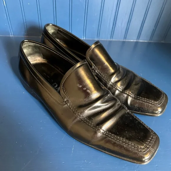 Prada , mens classic shoes in black , men’s size 7.5 Black Chocolate Brushed Leather Loafers | PRADA main image 4